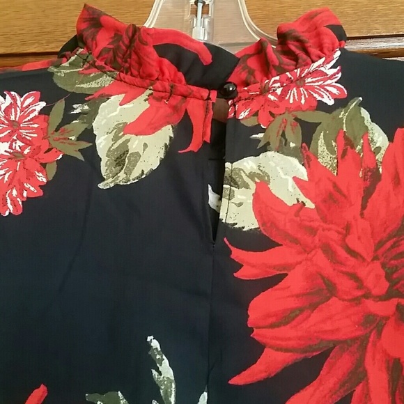 BAILEYBLUE Flowered Dress M NWOT - Picture 6 of 8